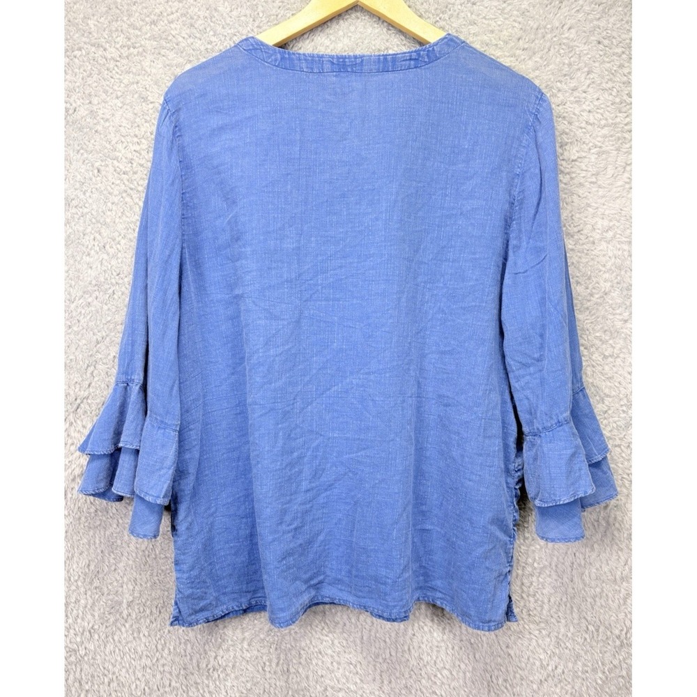 Chicos Size 2 (Large) Blue Embroidered Top V-Split Neck Bell Sleeve Lightweight - Picture 2 of 9